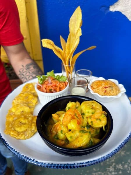 Camarones mojo de ajo