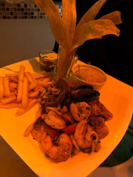 Saltado de mariscos